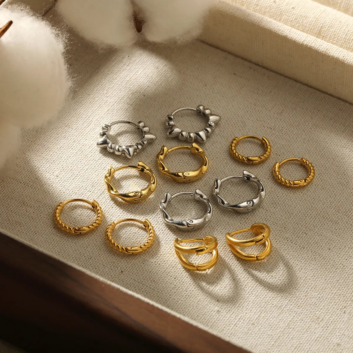 1 Pair Casual Simple Style Twist Plating Stainless Steel 18k Gold Plated Hoop Earrings