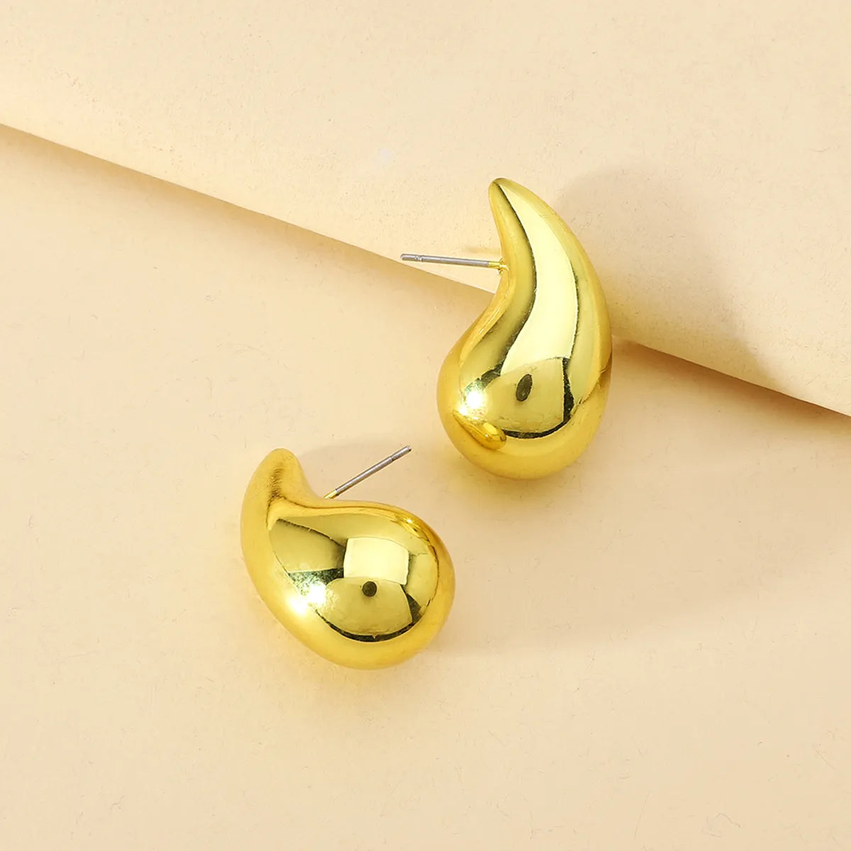 1 Pair Casual Simple Style Water Droplets Spray Paint Water Drop Resin Ear Studs