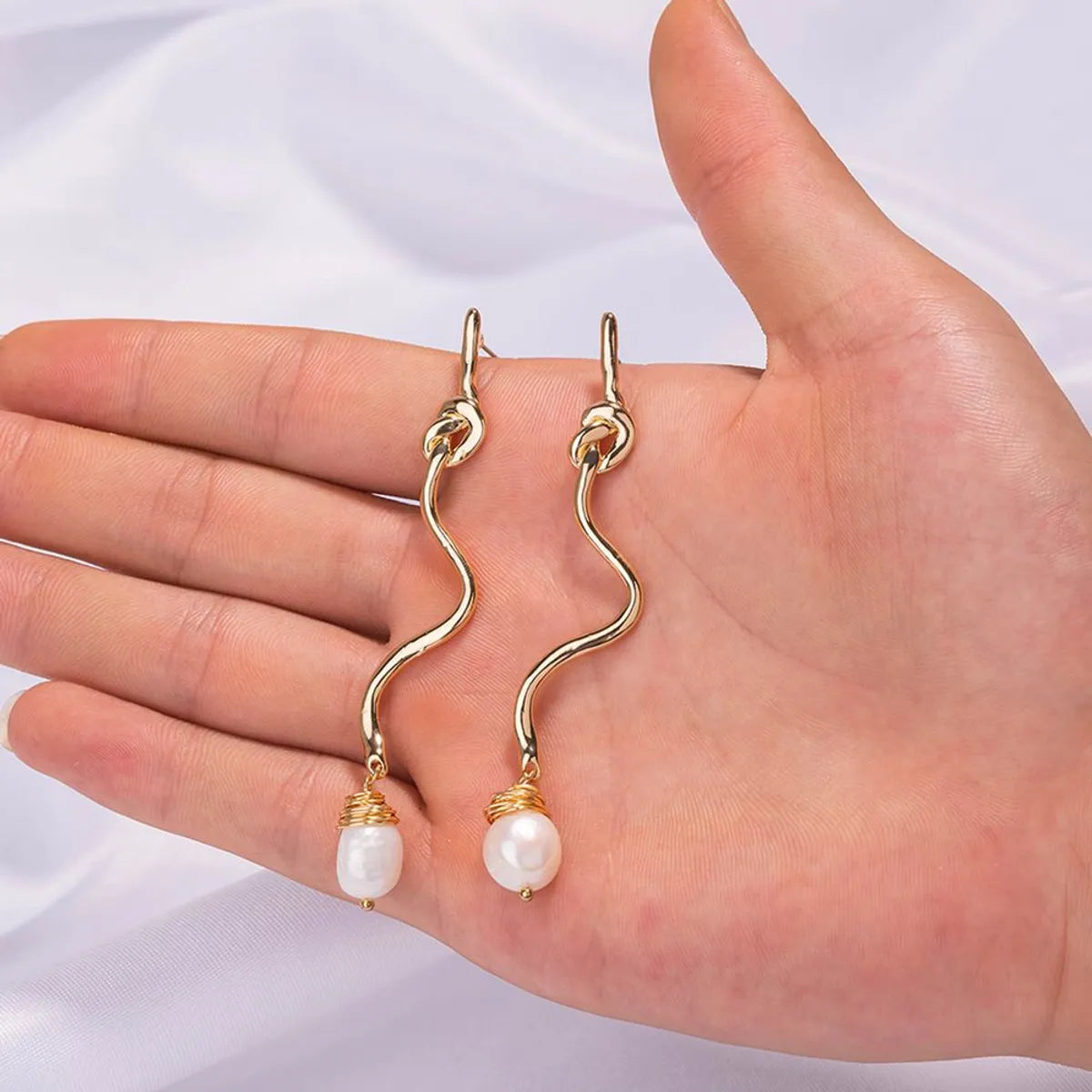 1 Pair Casual Streetwear Waves Resin Copper Drop Earrings