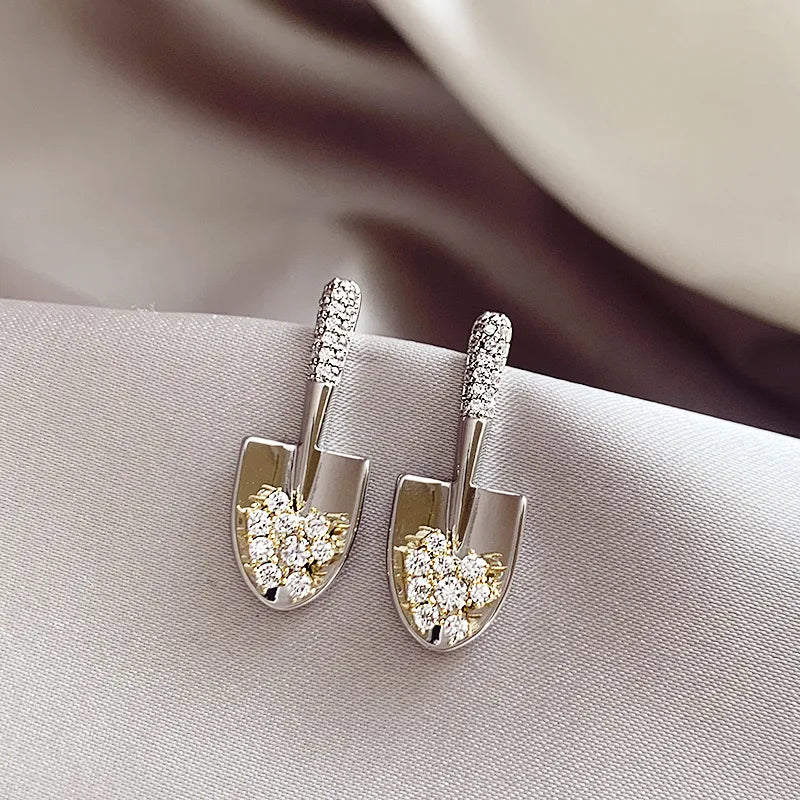 1 Pair Casual Sweet Artistic Shovel Inlay Alloy Rhinestones Ear Studs