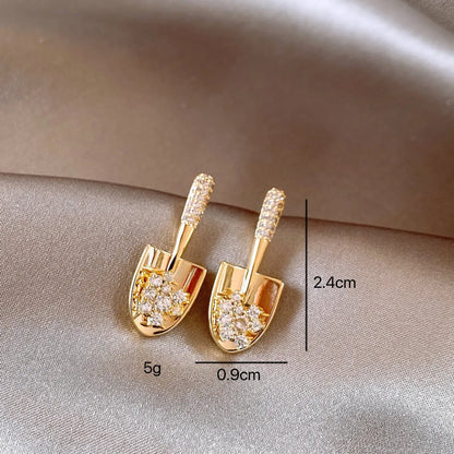 1 Pair Casual Sweet Artistic Shovel Inlay Alloy Rhinestones Ear Studs