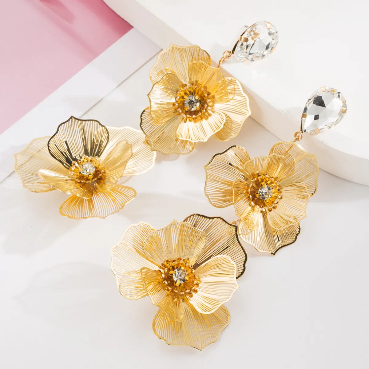 1 Pair Casual Vacation Classic Style Flower Inlay Alloy Glass Rhinestones Gold Plated Silver Plated Drop Earrings