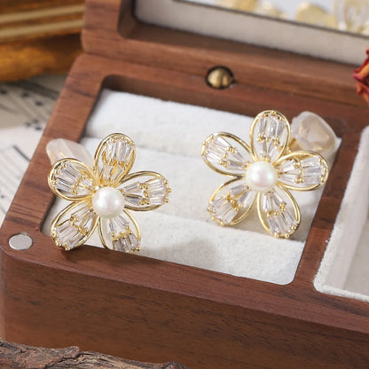 1 Pair Casual Vacation Flower Inlay Copper Zircon 18K Gold Plated Ear Cuffs