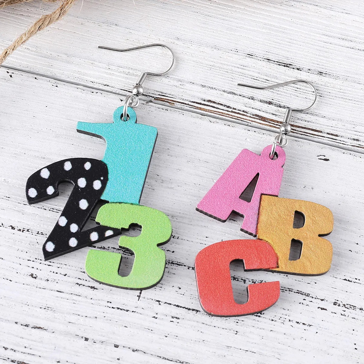 1 Pair Casual Vacation Letter Number Wood Drop Earrings