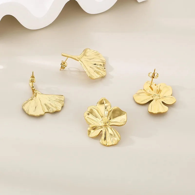 1 Pair Casual Vintage Style Flower 304 Stainless Steel 18K Gold Plated Ear Studs