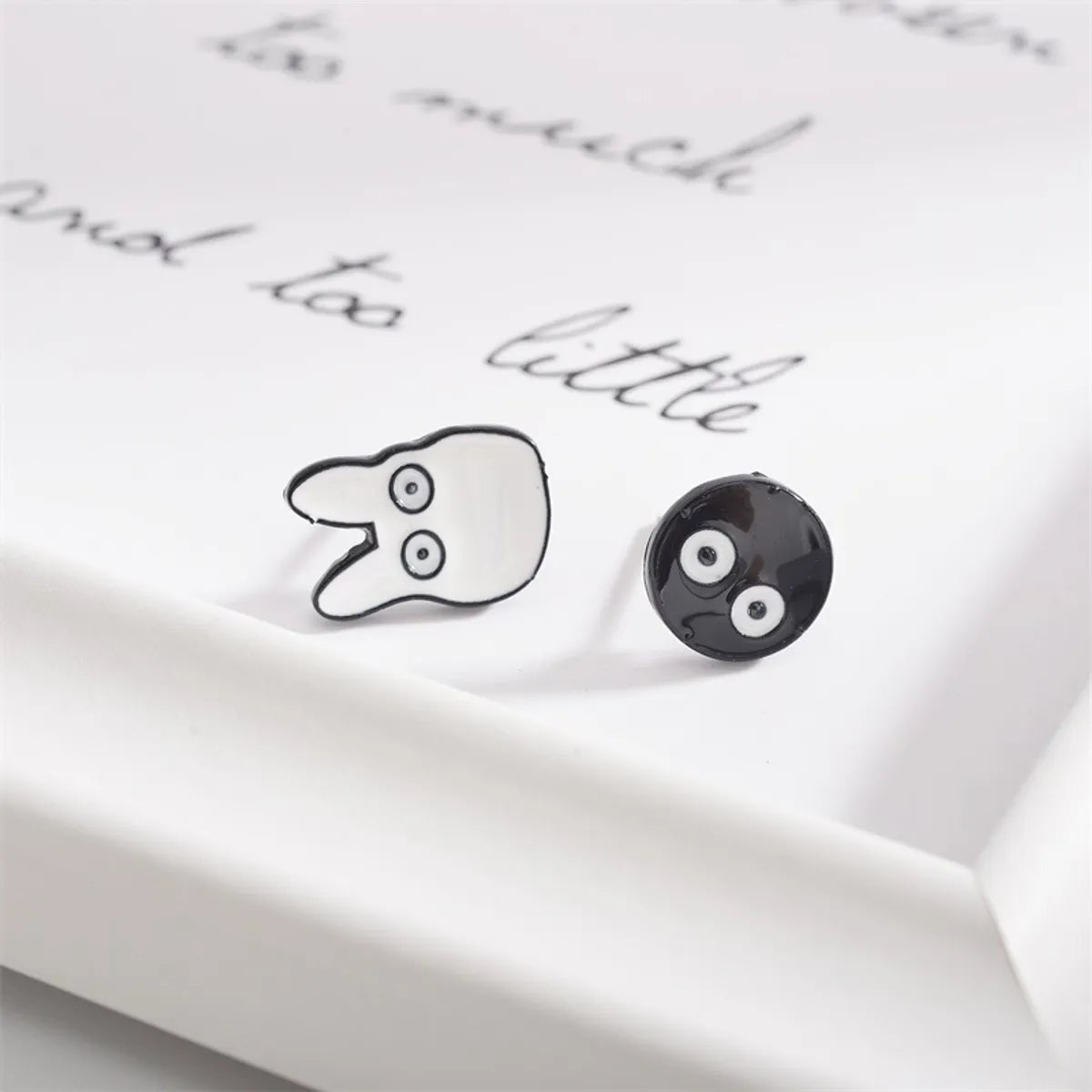 1 Pair Classic Style Cartoon Plating Alloy Ear Studs