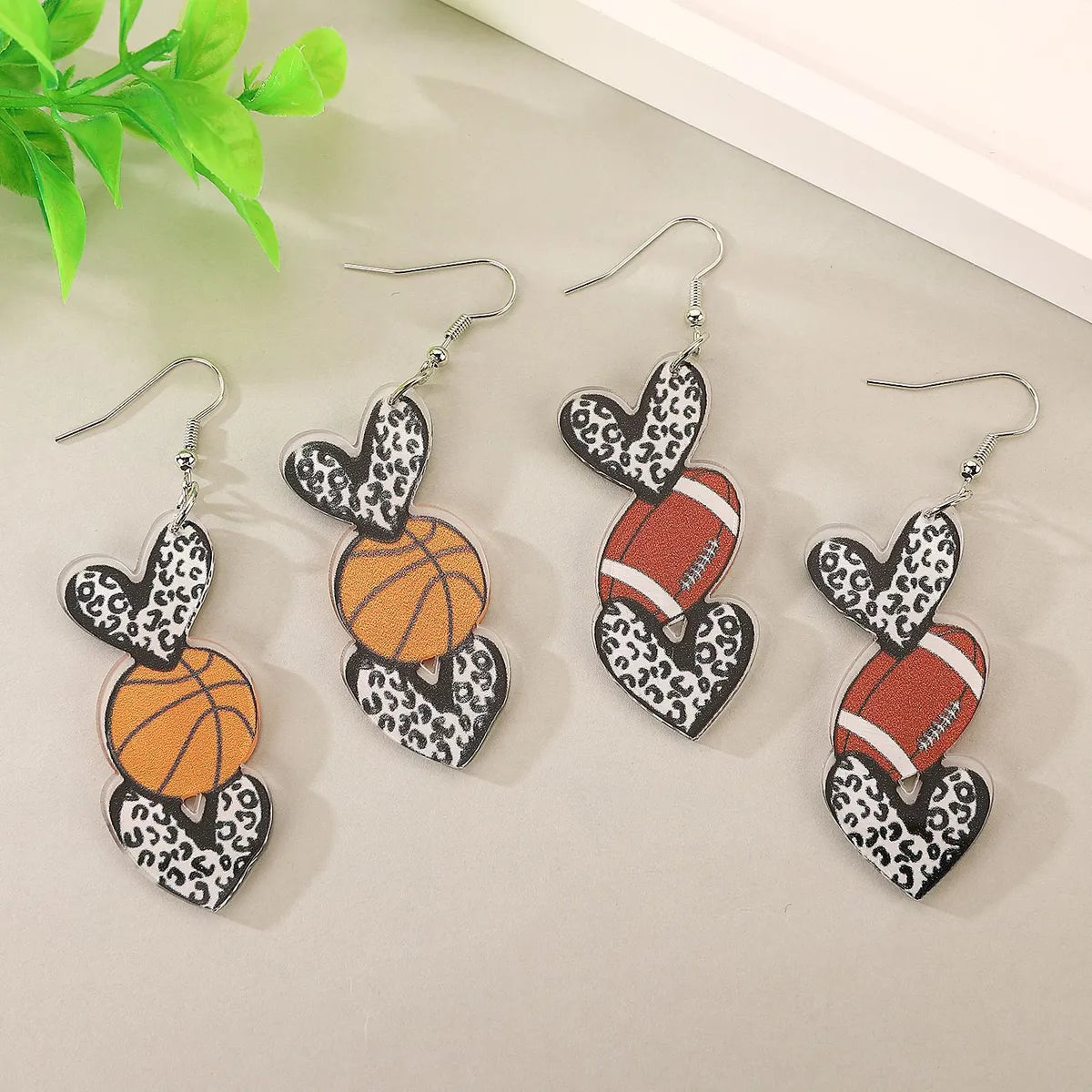 1 Pair Classic Style Color Block Heart Shape Football Plating Arylic Drop Earrings