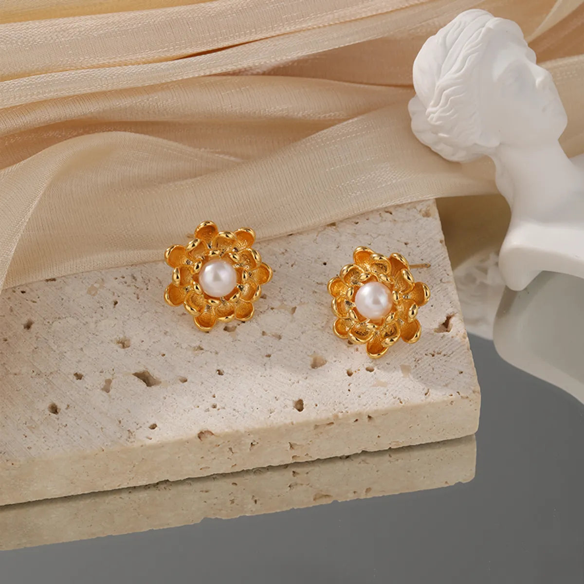 1 Pair Classic Style Flower Enamel Plating Inlay Copper Zircon 14k Gold Plated 18k Gold Plated Ear Studs