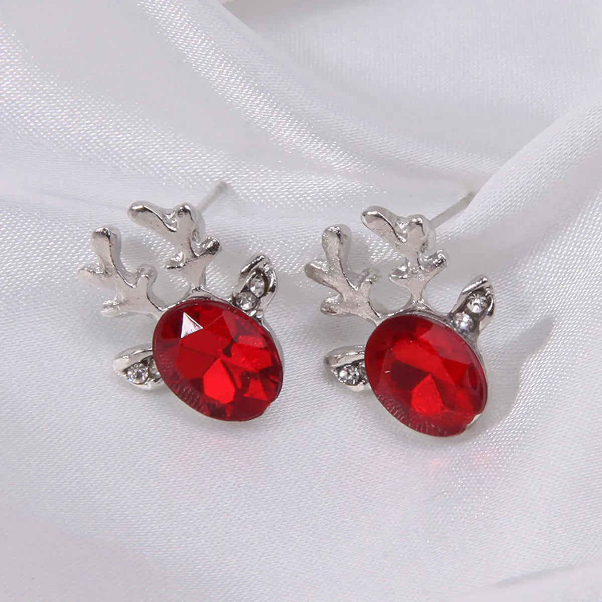 1 Pair Classic Style Geometric Santa Claus Snowflake Alloy Drop Earrings Ear Studs