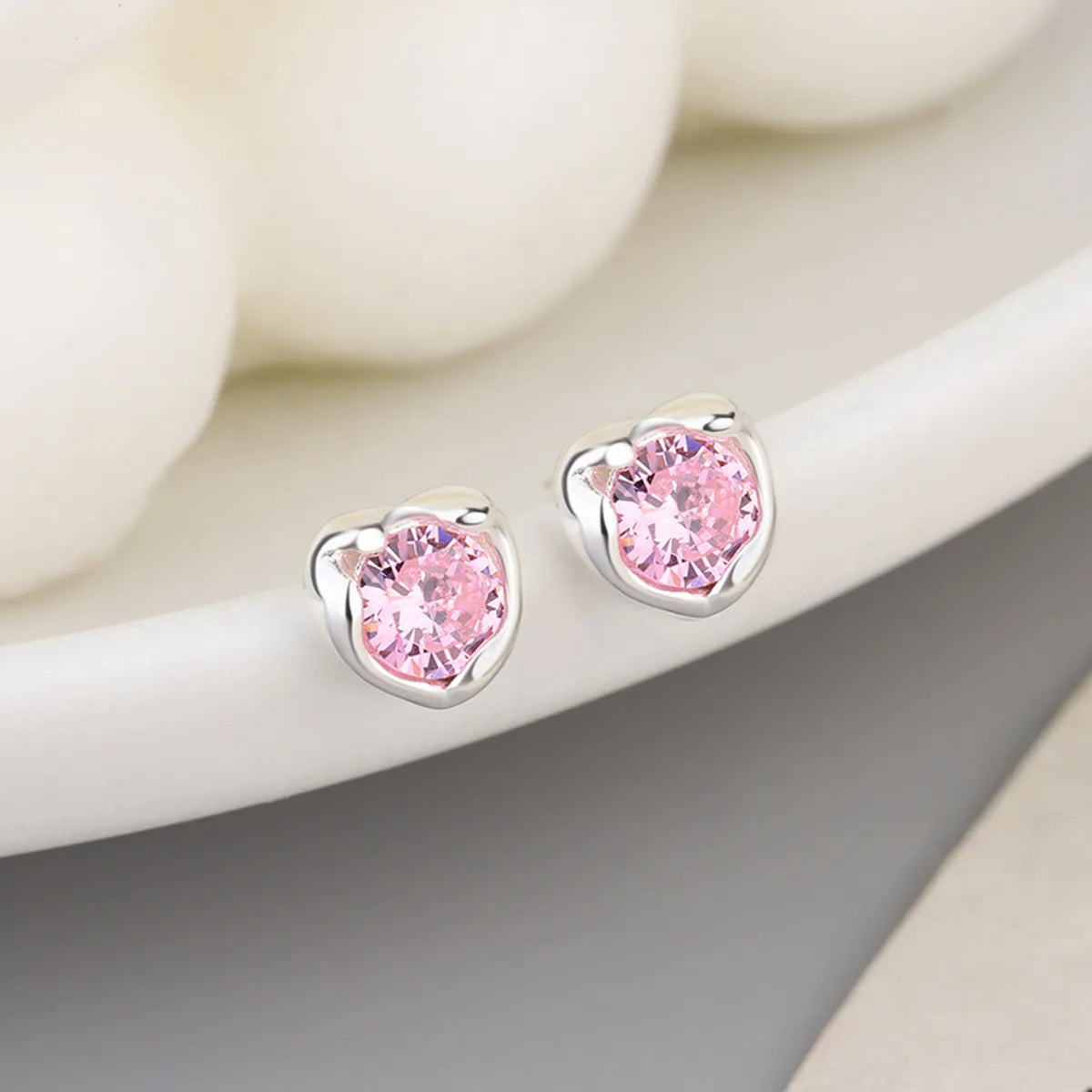 1 Pair Classic Style Heart Shape Plating Inlay Sterling Silver Artificial Gemstones Ear Studs