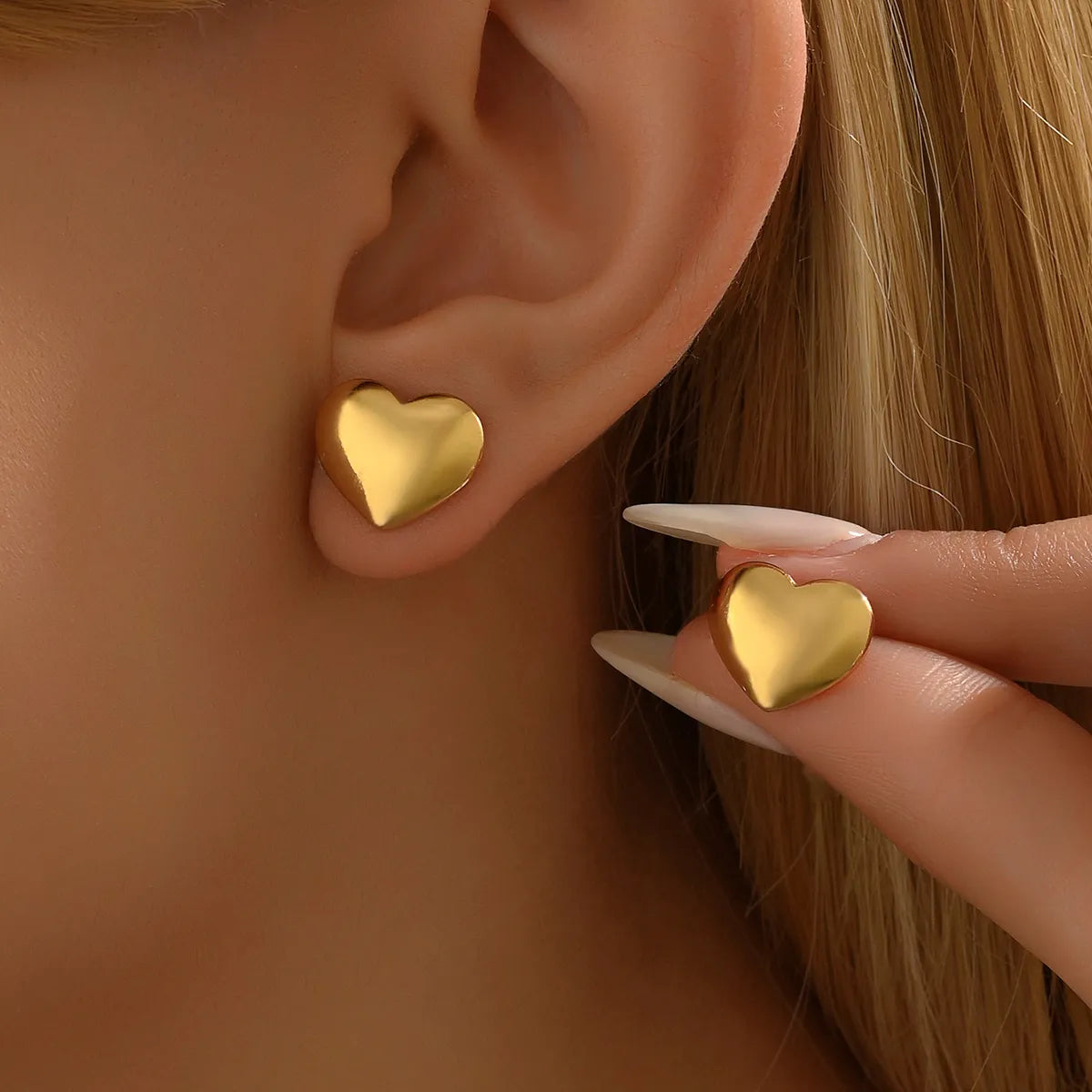 1 Pair Classic Style Heart Shape Plating Stainless Steel 18k Gold Plated Ear Studs