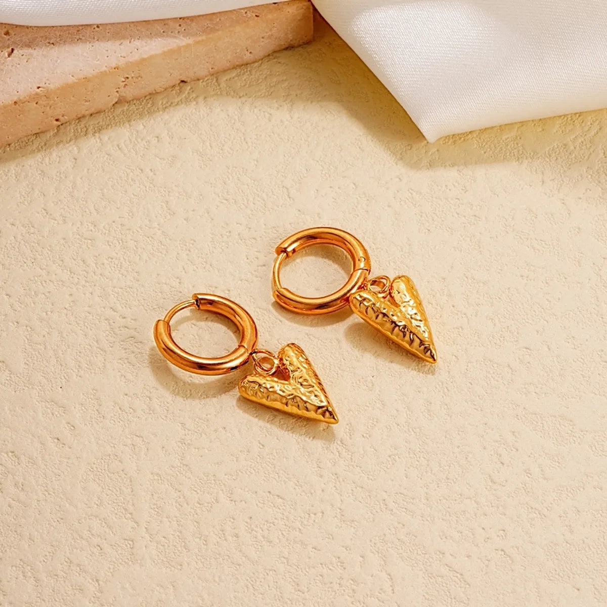 1 Pair Classic Style Heart Shape Plating Stainless Steel Gold Plated Drop Earrings