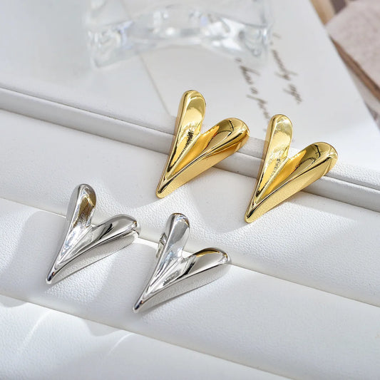 1 Pair Classic Style Heart Shape Plating Titanium Steel Gold Plated Ear Studs