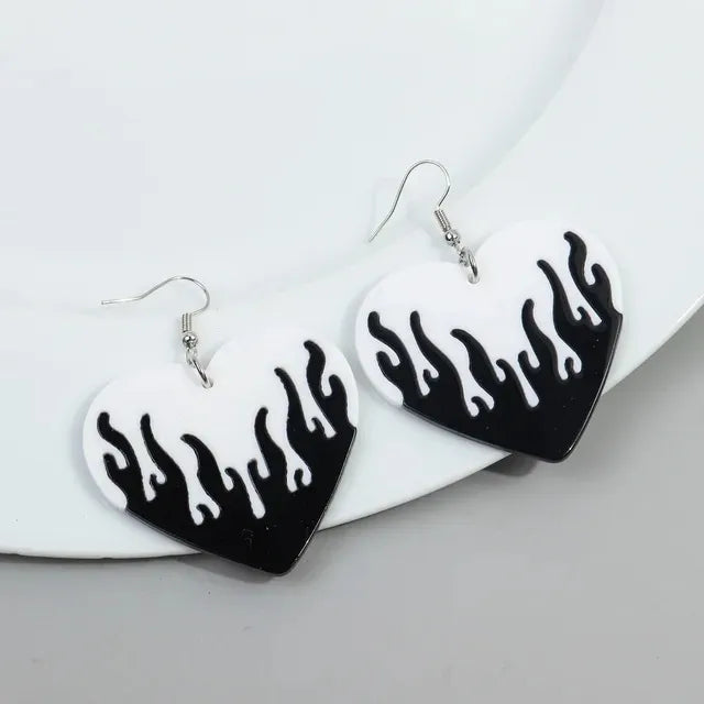 1 Pair Classic Style Printing Flame Heart Shape Printing Arylic Drop Earrings