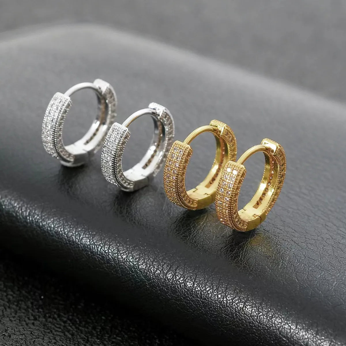 1 Pair Classic Style Shiny Round Plating Inlay Brass Zircon Gold Plated Platinum Plated Earrings