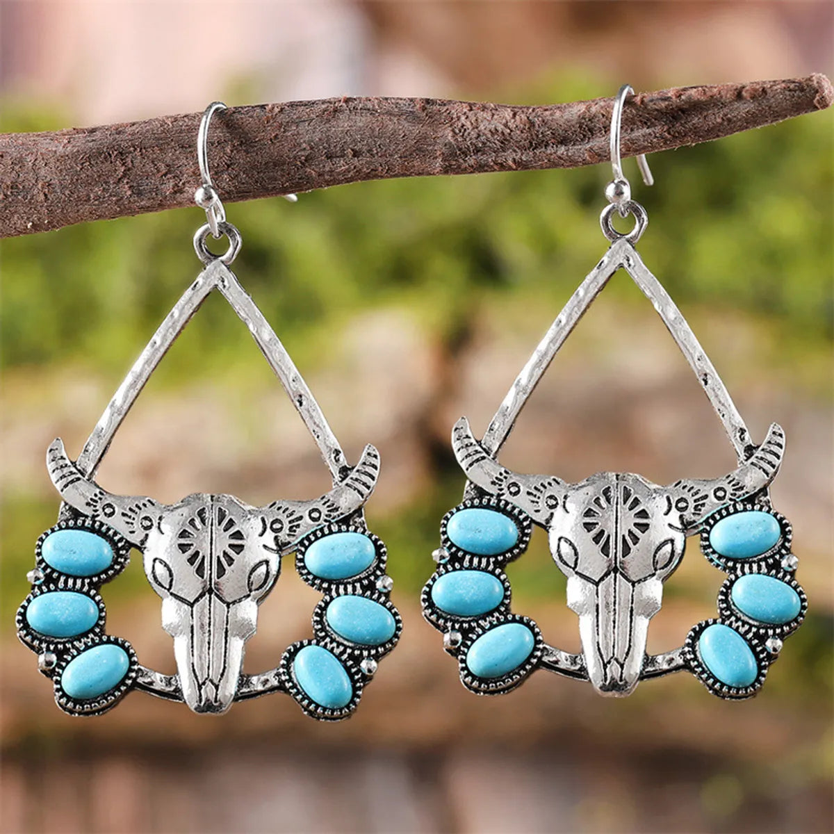 1 Pair Classical Ethnic Style Bull Head Plating Inlay Zinc Alloy Turquoise Drop Earrings