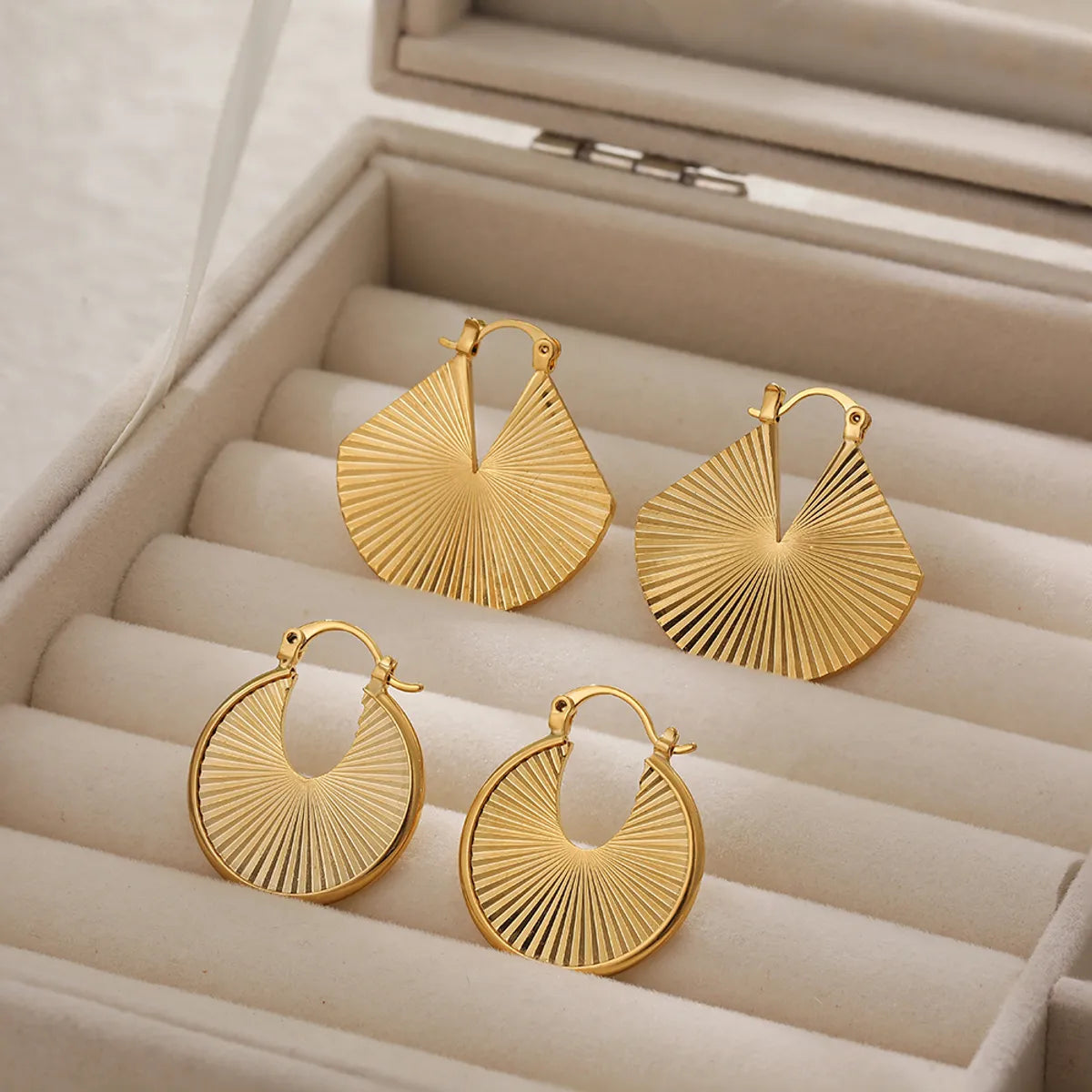 1 Pair Classical Exaggerated Round Sector Alloy Copper Earrings