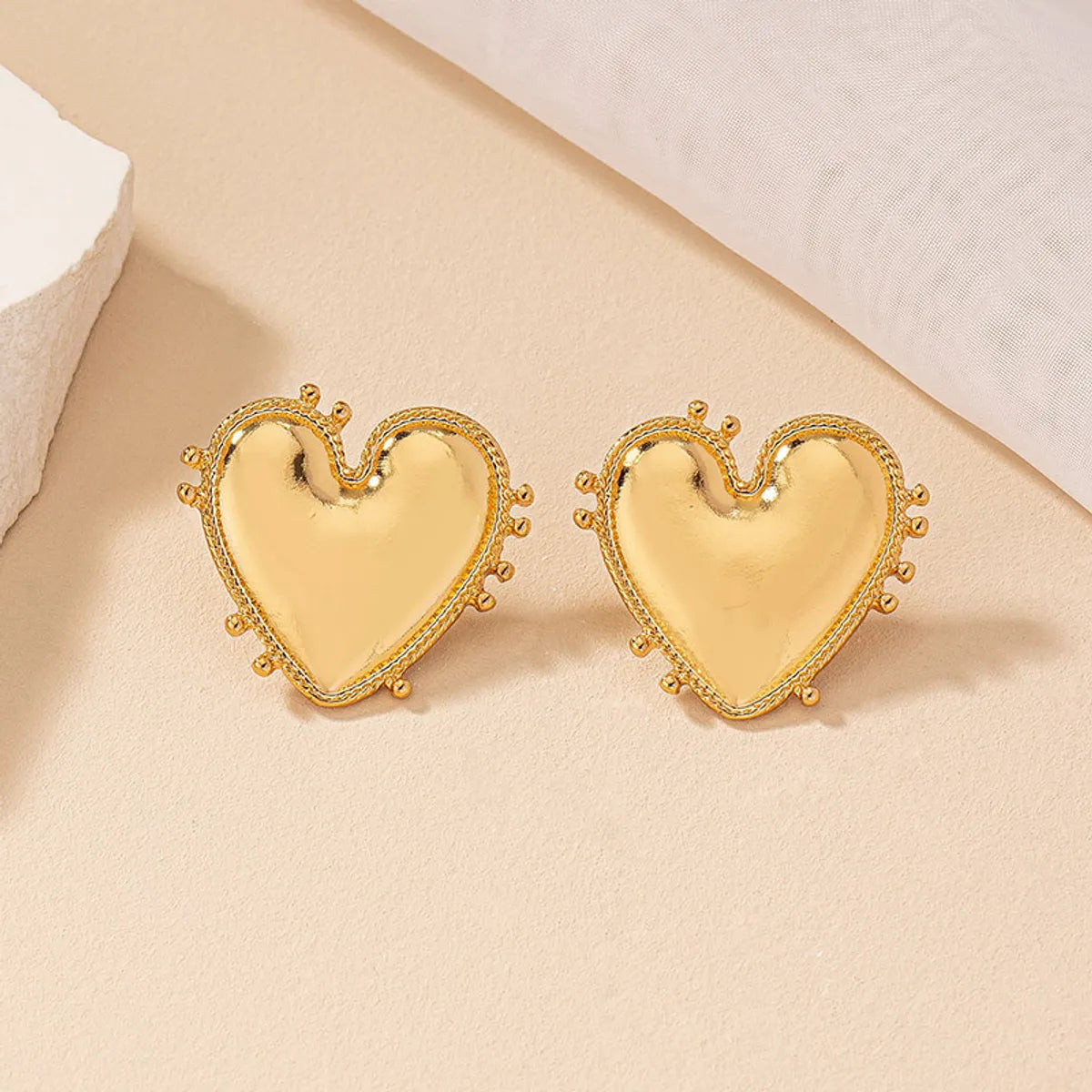 1 Pair Commute Heart Shape Plating Alloy Gold Plated Ear Studs