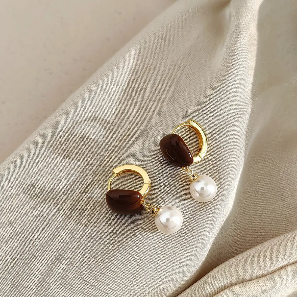 1 Pair Commute Korean Style Geometric Enamel Inlay Copper Artificial Pearls 14K Gold Plated Drop Earrings