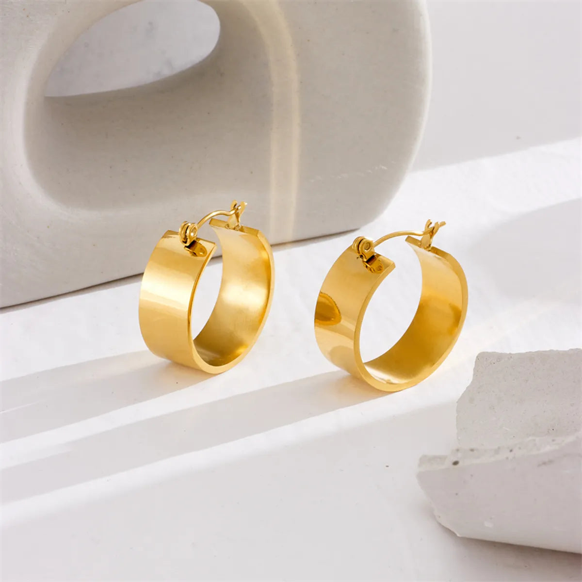 1 Pair Commute Round Plating Titanium Steel 18k Gold Plated Hoop Earrings