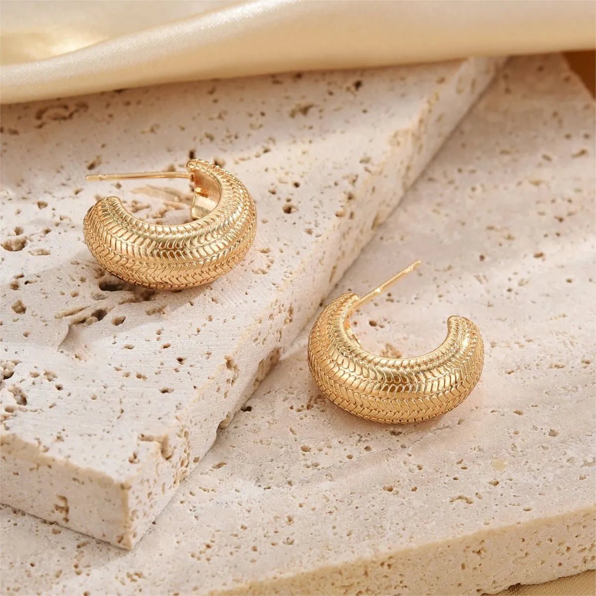 1 Pair Commute Solid Color Plating Copper 18k Gold Plated Ear Studs