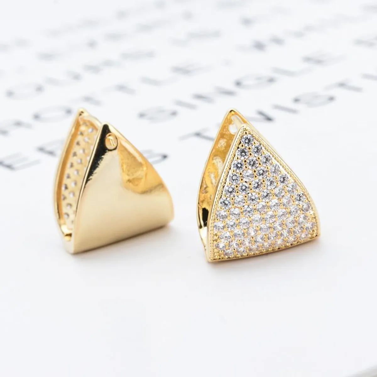 1 Pair Commute Triangle Plating Inlay Copper Zircon 18k Gold Plated Earrings