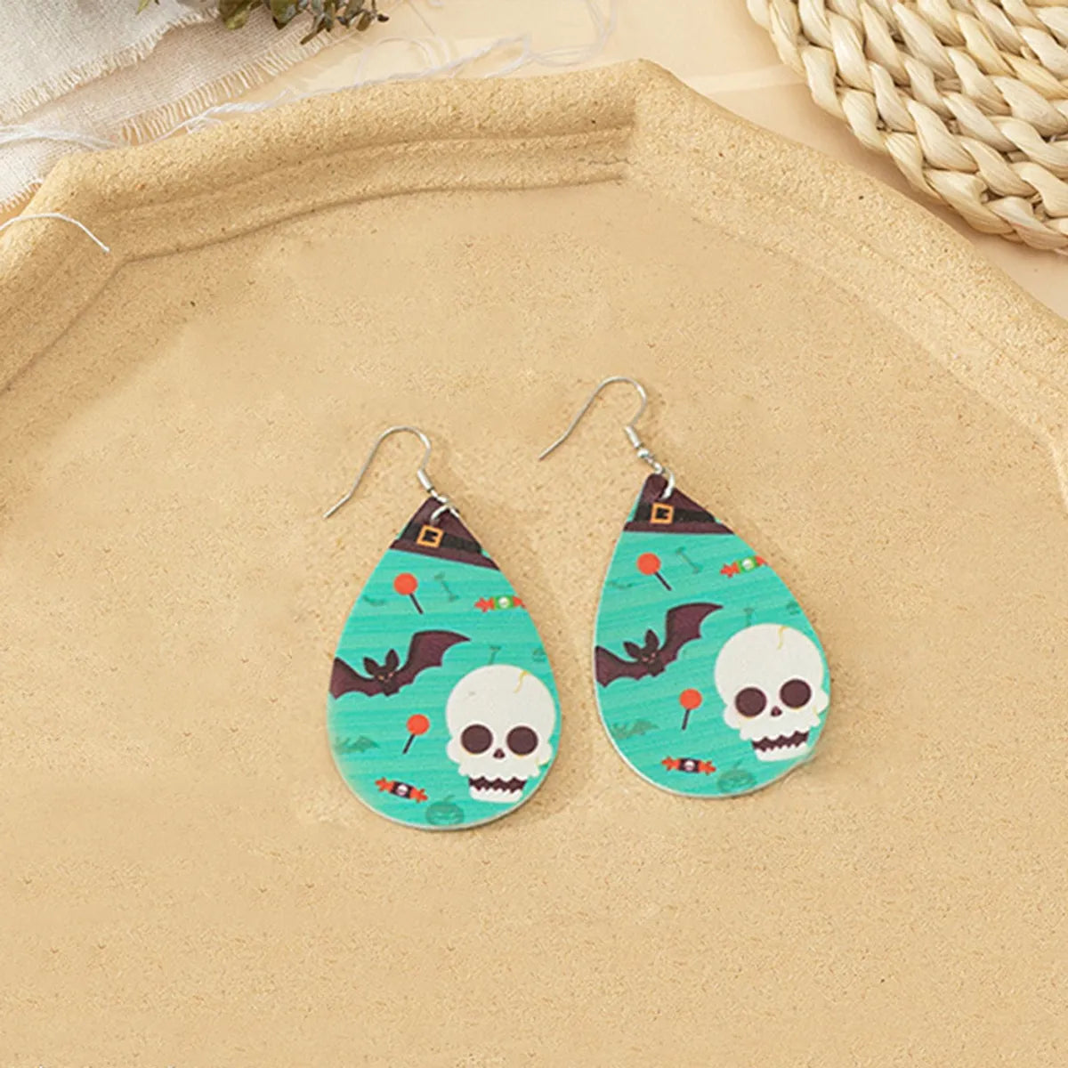 1 Pair Cool Style Water Droplets Bat Skull Printing Pu Leather Earrings