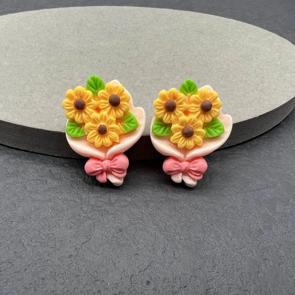 1 Pair Cute Cartoon Dinosaur Flower Resin Women'S Ear Studs