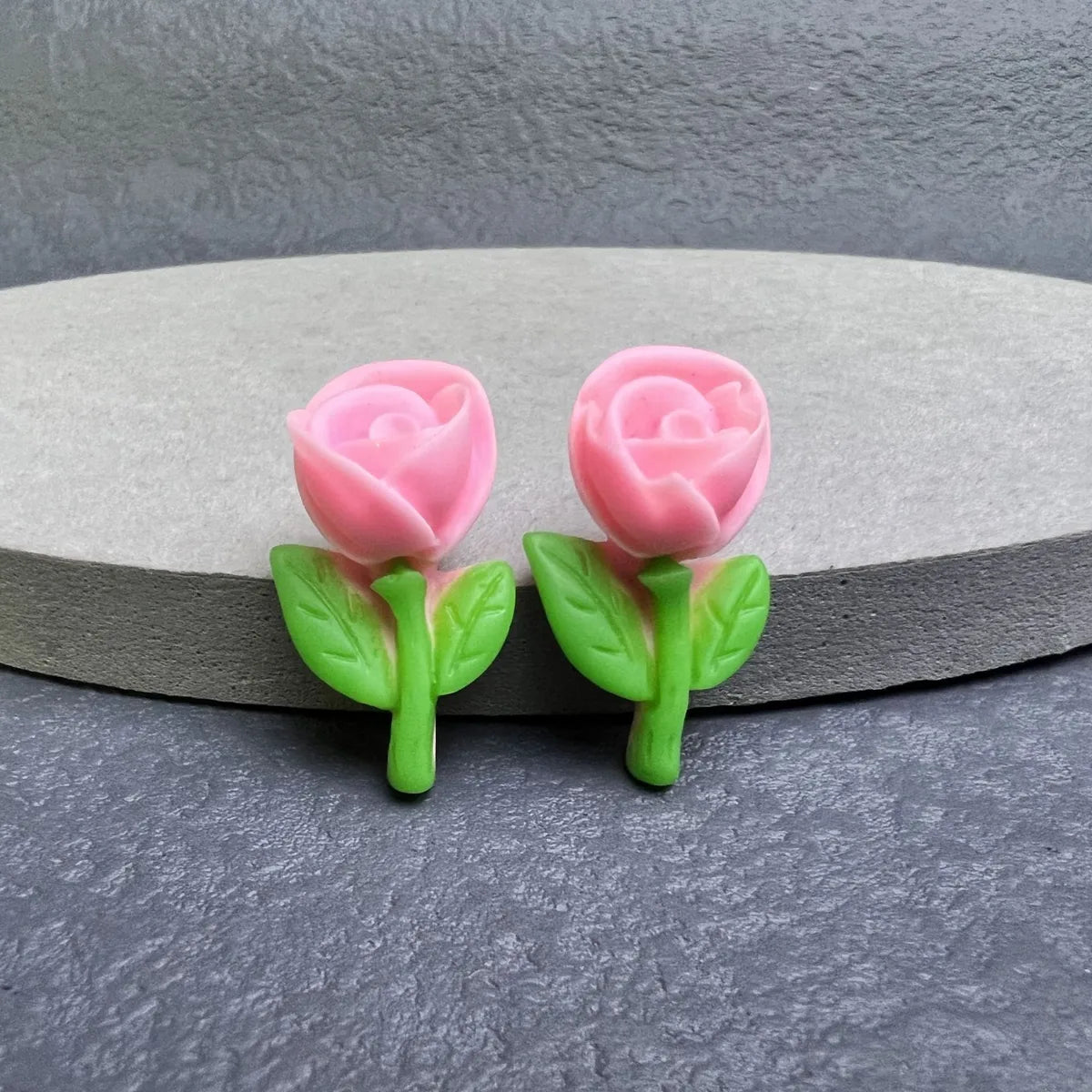 1 Pair Cute Cartoon Dinosaur Flower Resin Women'S Ear Studs