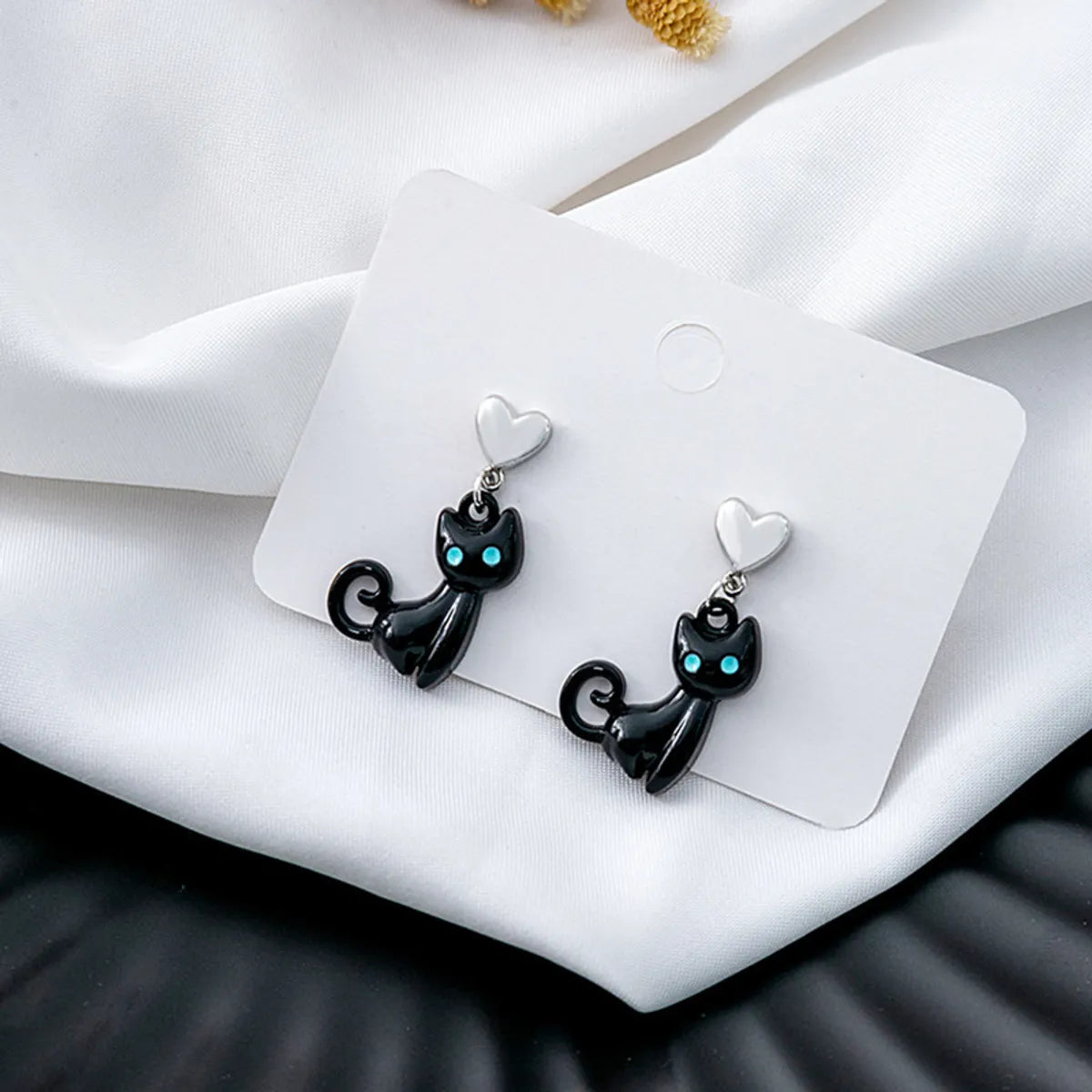 1 Pair Cute Cat Enamel Plating Alloy Drop Earrings