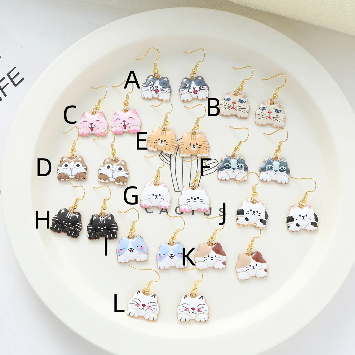 1 Pair Cute Cat Synthetic Resin Alloy Drop Earrings