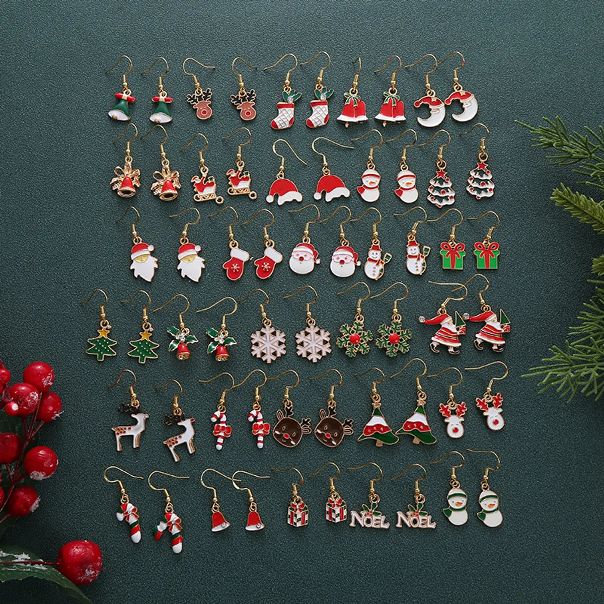 1 Pair Cute Christmas Hat Santa Claus Christmas Socks Plating Alloy Ear Hook