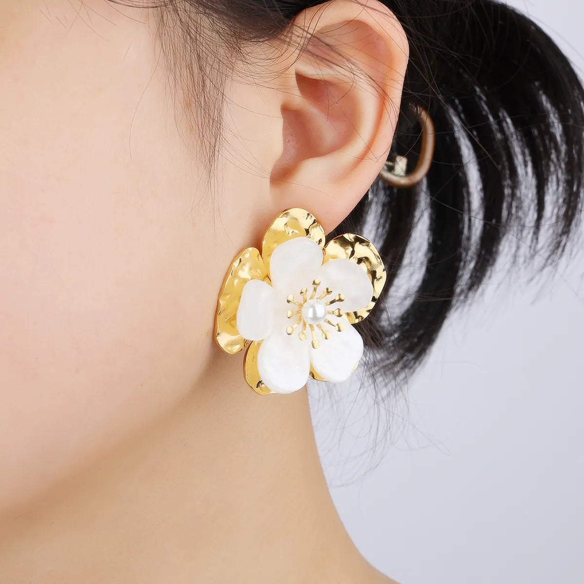 1 Pair Cute Flower Plating Inlay 304 Stainless Steel Shell 18K Gold Plated Ear Studs