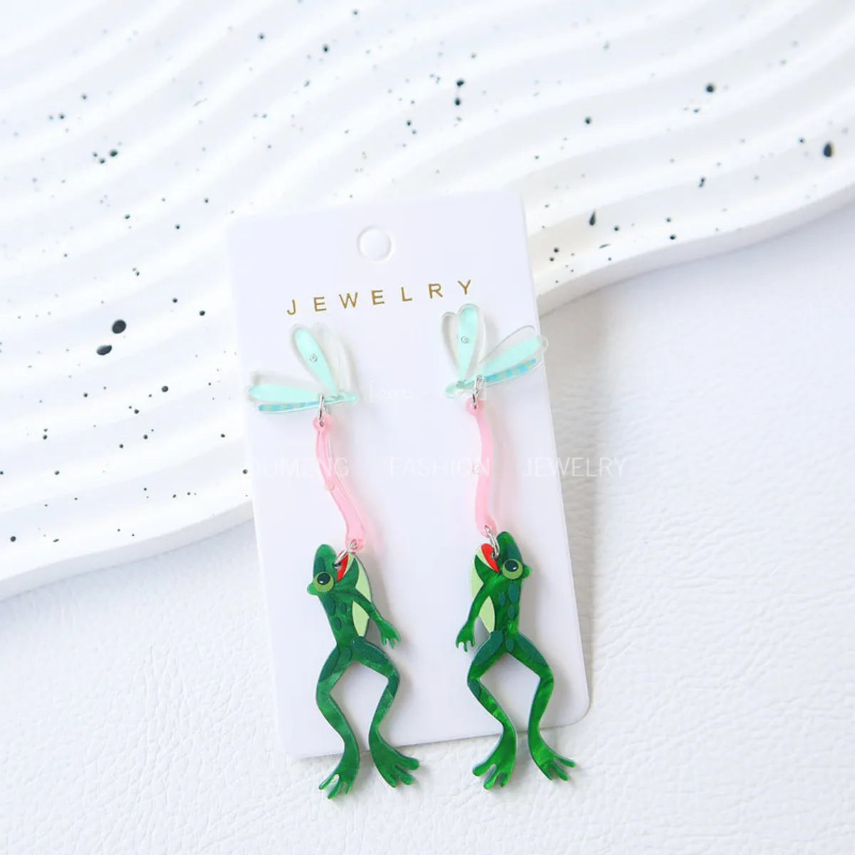 1 Pair Cute Funny Frog Arylic Drop Earrings