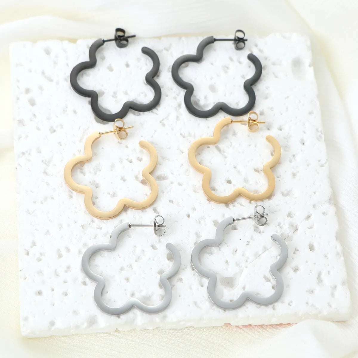 1 Pair Cute Lady Flower Alloy Earrings