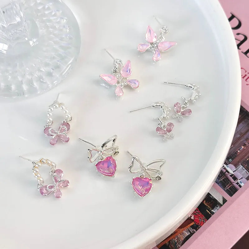 1 Pair Cute Lady Sweet Heart Shape Butterfly Inlay Artificial Pearl Copper Zircon Ear Studs