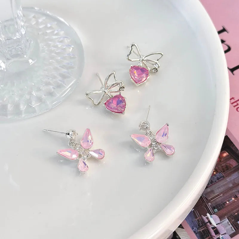 1 Pair Cute Lady Sweet Heart Shape Butterfly Inlay Artificial Pearl Copper Zircon Ear Studs