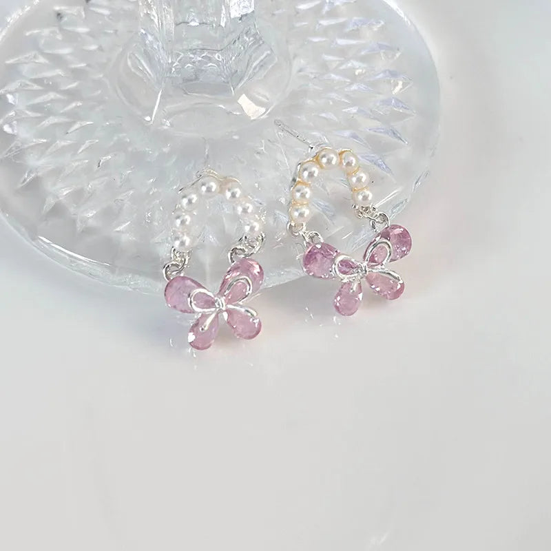 1 Pair Cute Lady Sweet Heart Shape Butterfly Inlay Artificial Pearl Copper Zircon Ear Studs