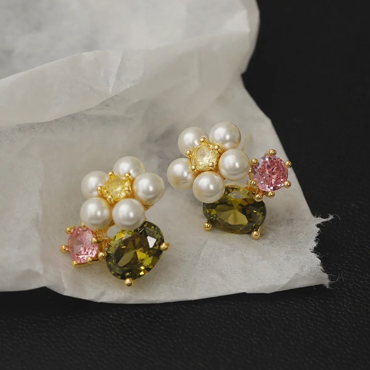 1 Pair Cute Pastoral Flower Plating Inlay Copper Imitation Pearl Rhinestones 18K Gold Plated Ear Studs