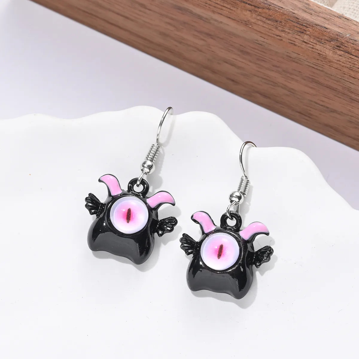 1 Pair Cute Pastoral Shiny Bear Heart Shape Cat Asymmetrical Stoving Varnish Alloy Drop Earrings