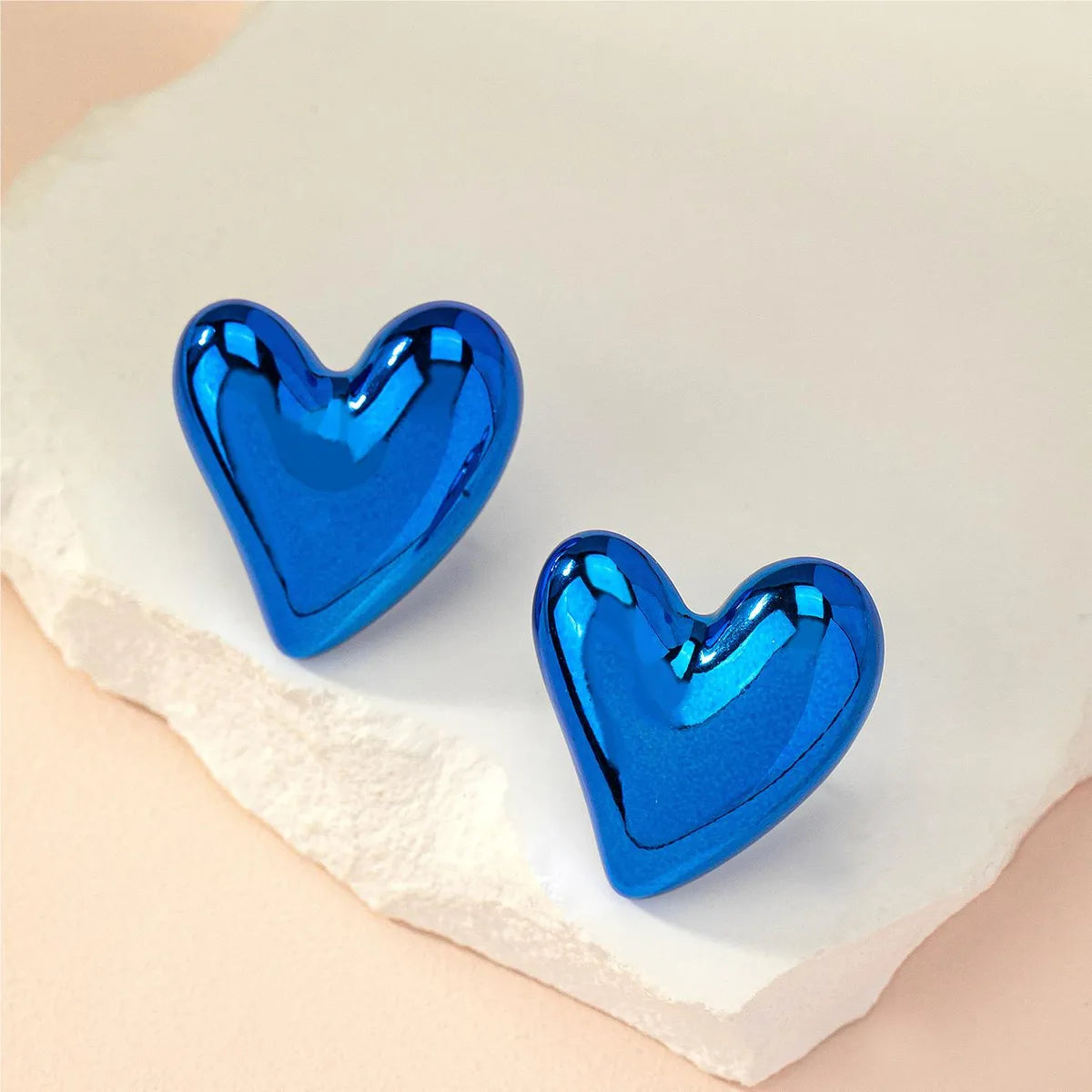 1 Pair Cute Romantic Simple Style Heart Shape Plastic Ear Studs