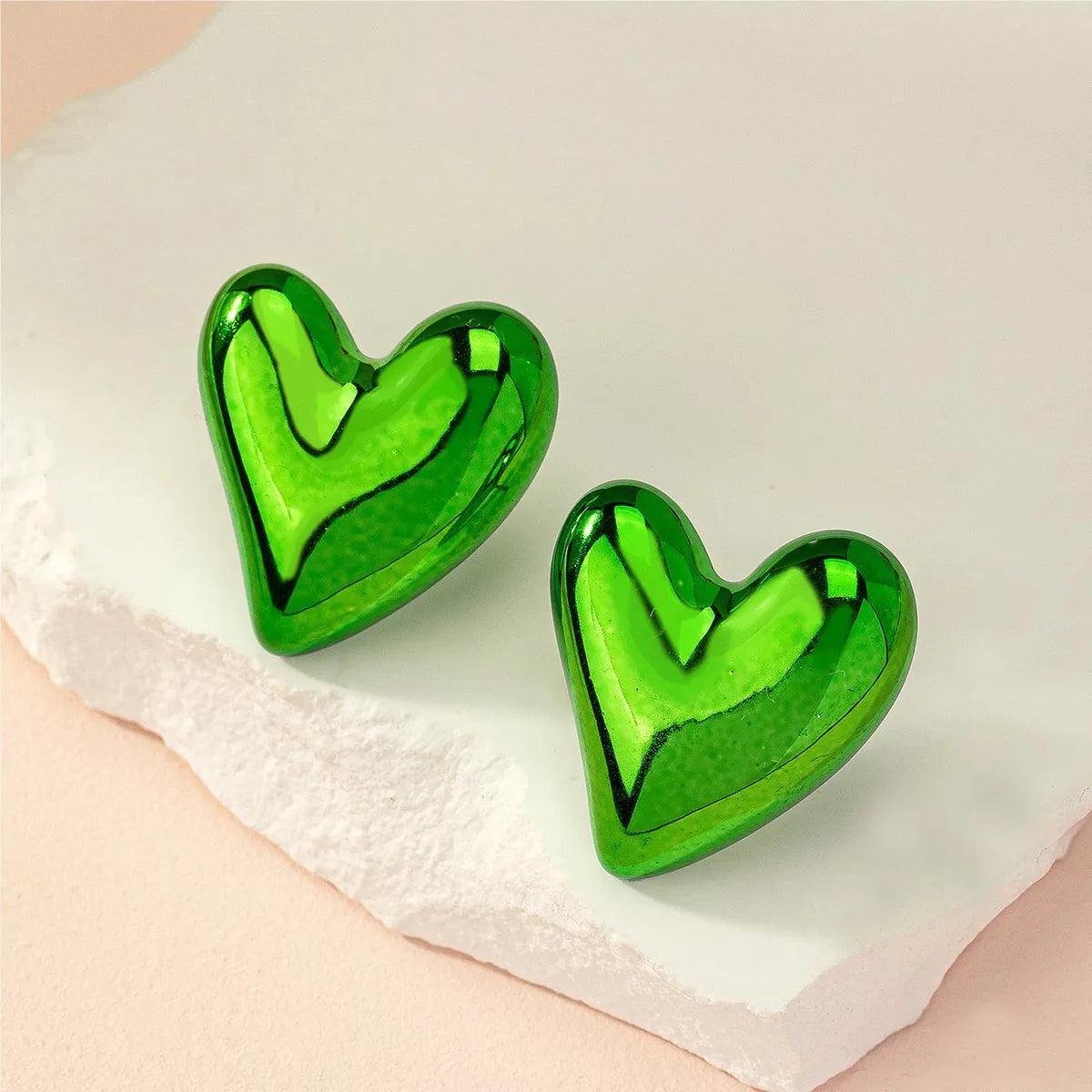 1 Pair Cute Romantic Simple Style Heart Shape Plastic Ear Studs