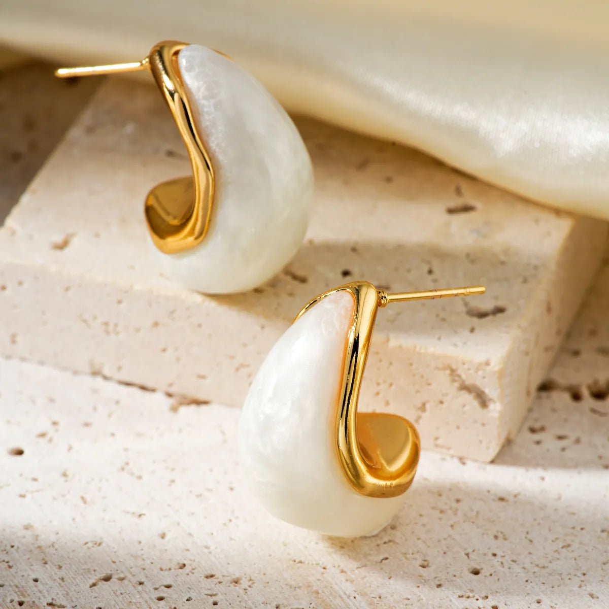 1 Pair Cute Romantic Sweet Water Droplets Solid Color Plating Inlay 304 Stainless Steel Resin K Gold Plated Ear Studs