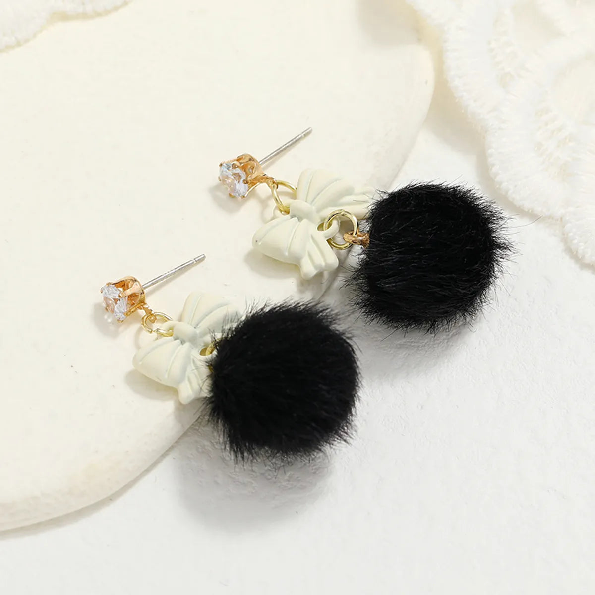 1 Pair Cute Round Alloy Drop Earrings