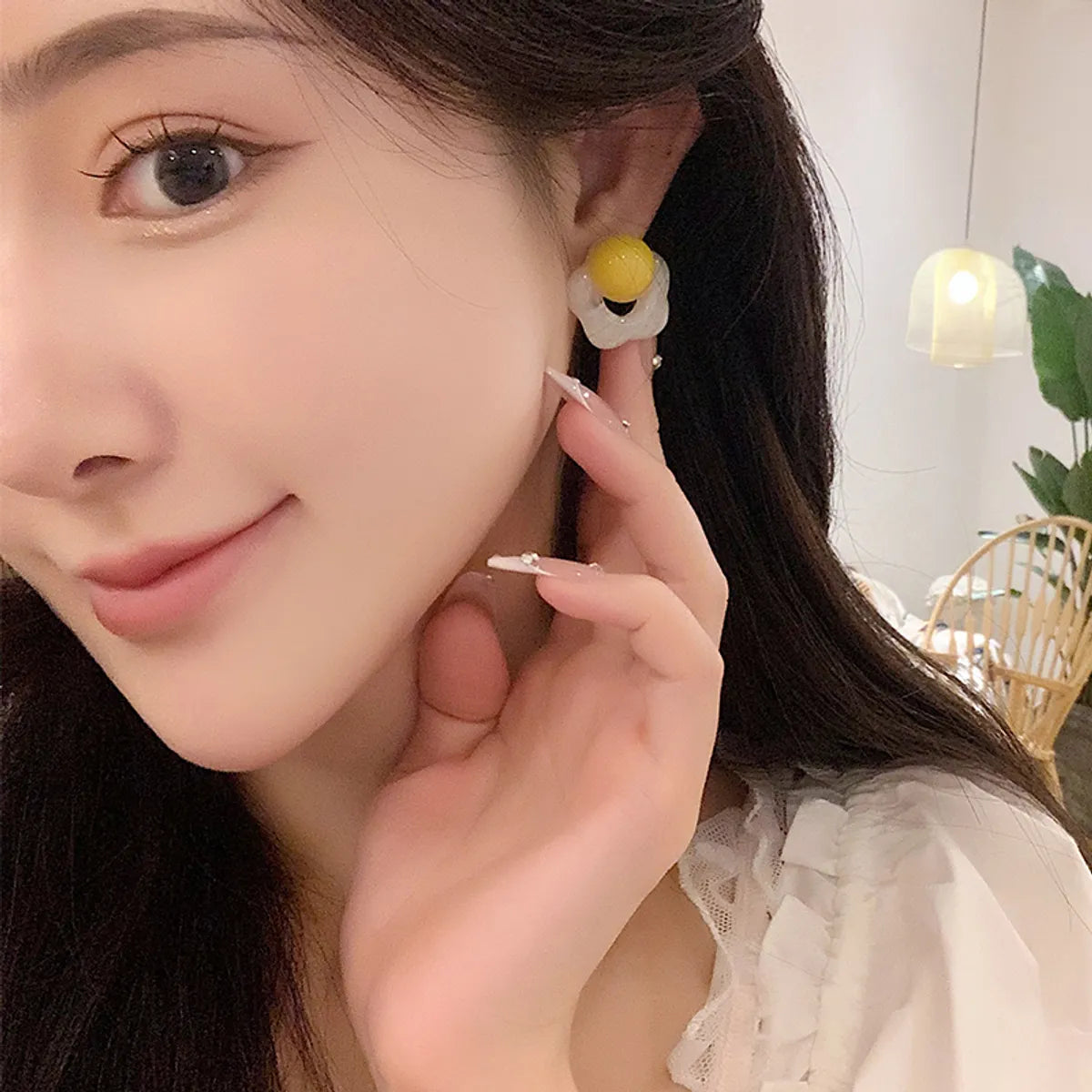 1 Pair Cute Simple Style Classic Style Flower Resin Ear Studs