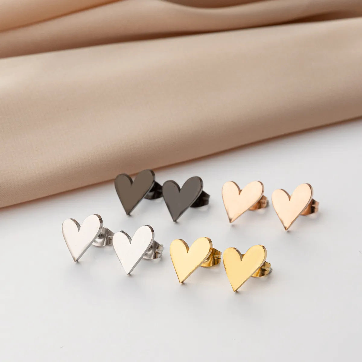 1 Pair Cute Simple Style Heart Shape Polishing 304 Stainless Steel 18K Gold Plated Ear Studs