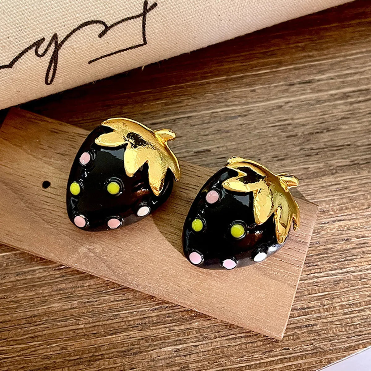 1 Pair Cute Strawberry Enamel Plating Alloy Ear Studs