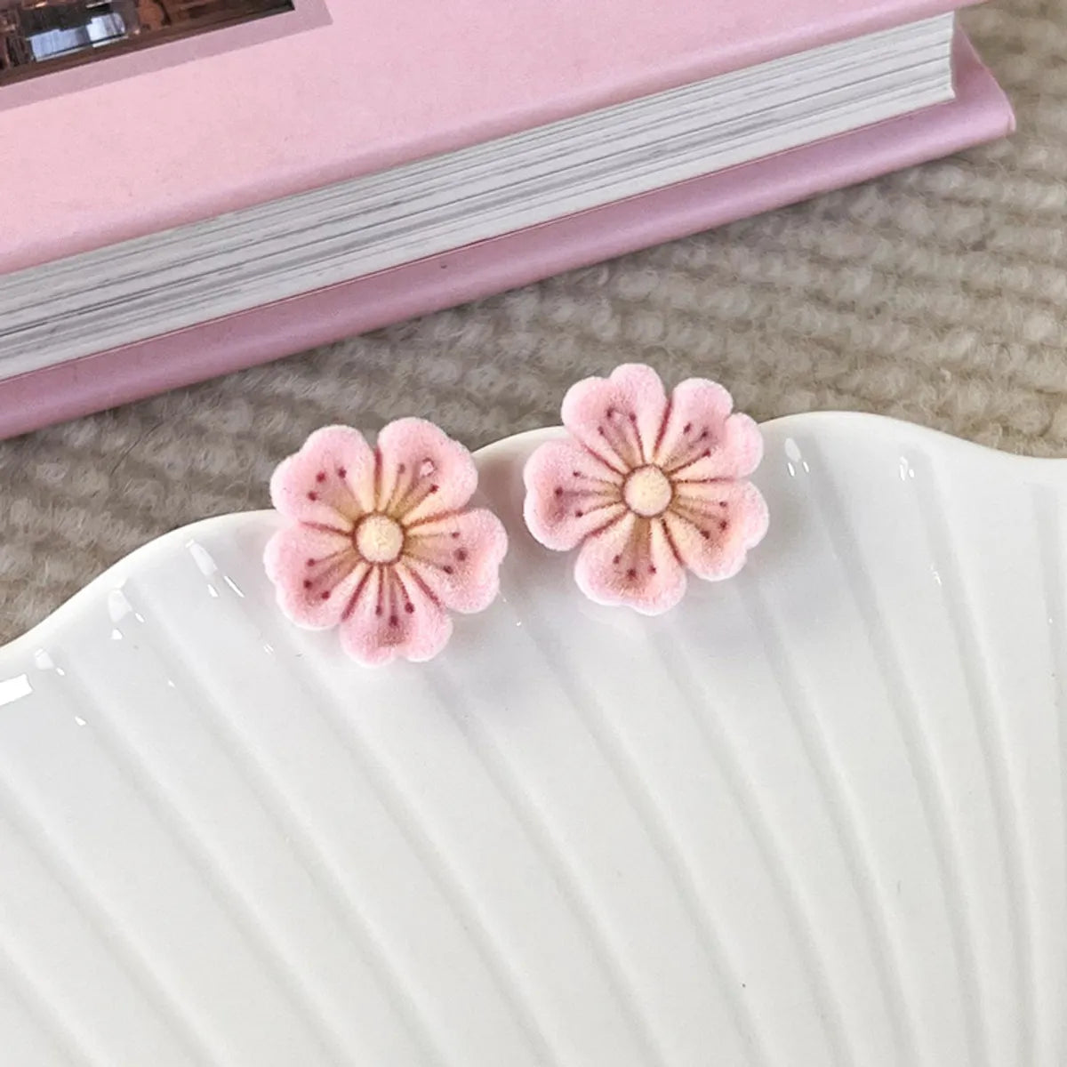 1 Pair Cute Sweet Flower Alloy Ear Studs