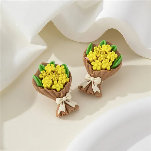 1 Pair Cute Sweet Flower Bouquet Resin Ear Studs