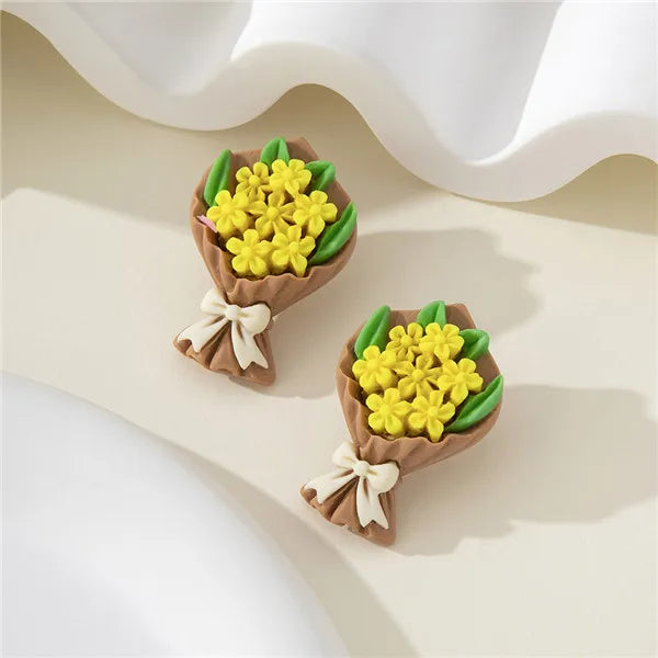 1 Pair Cute Sweet Flower Bouquet Resin Ear Studs